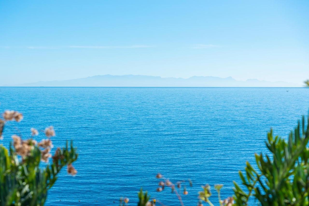 La Nea Beach Apartment Radazul 외부 사진